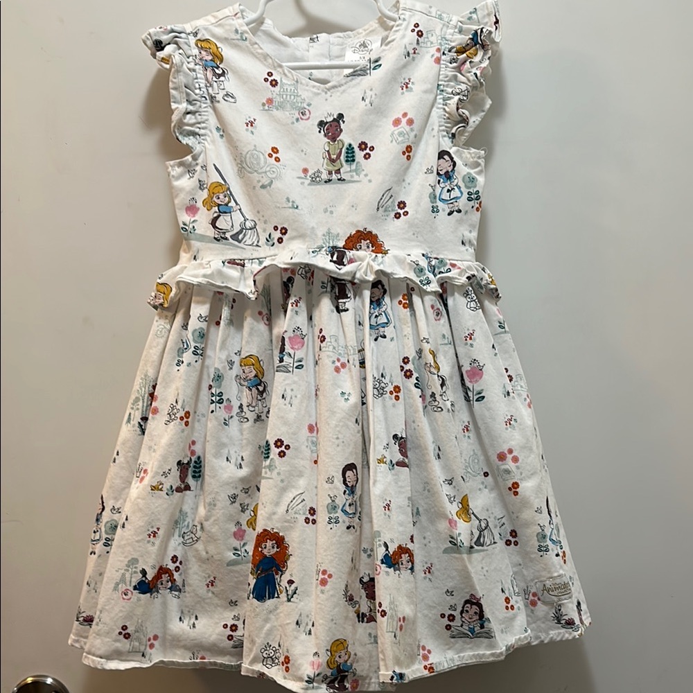 Disney’s Animator Dress size 5/6 in great pre-loved condition!